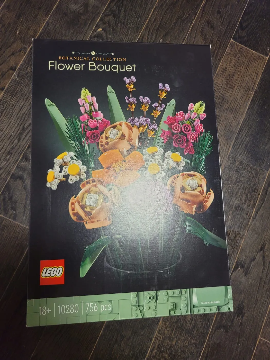 레고 플라워 부케 10280 상자 앞면. 검은 바탕에 꽃다발 사진과 BOTANICAL COLLECTION 표기