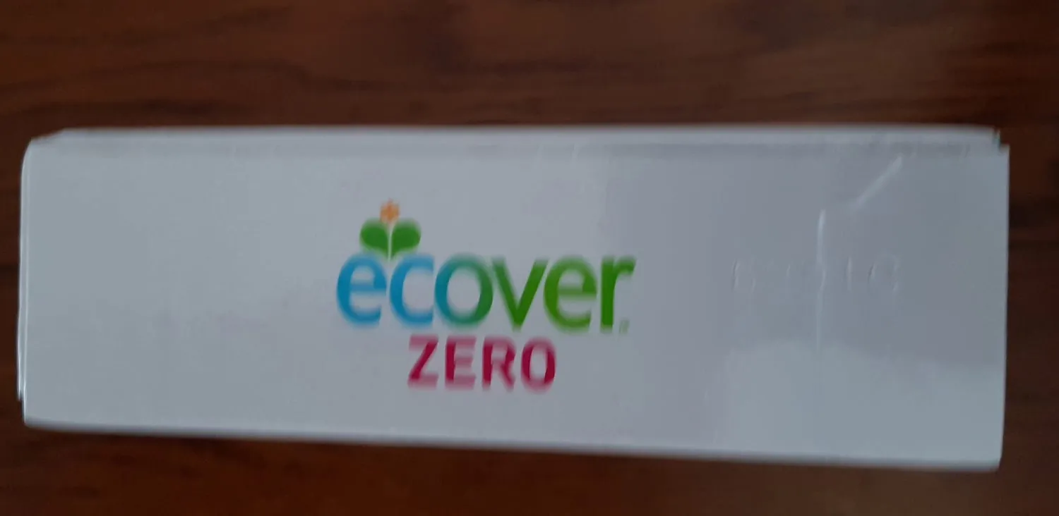 박스 윗면의 ecover ZERO 로고