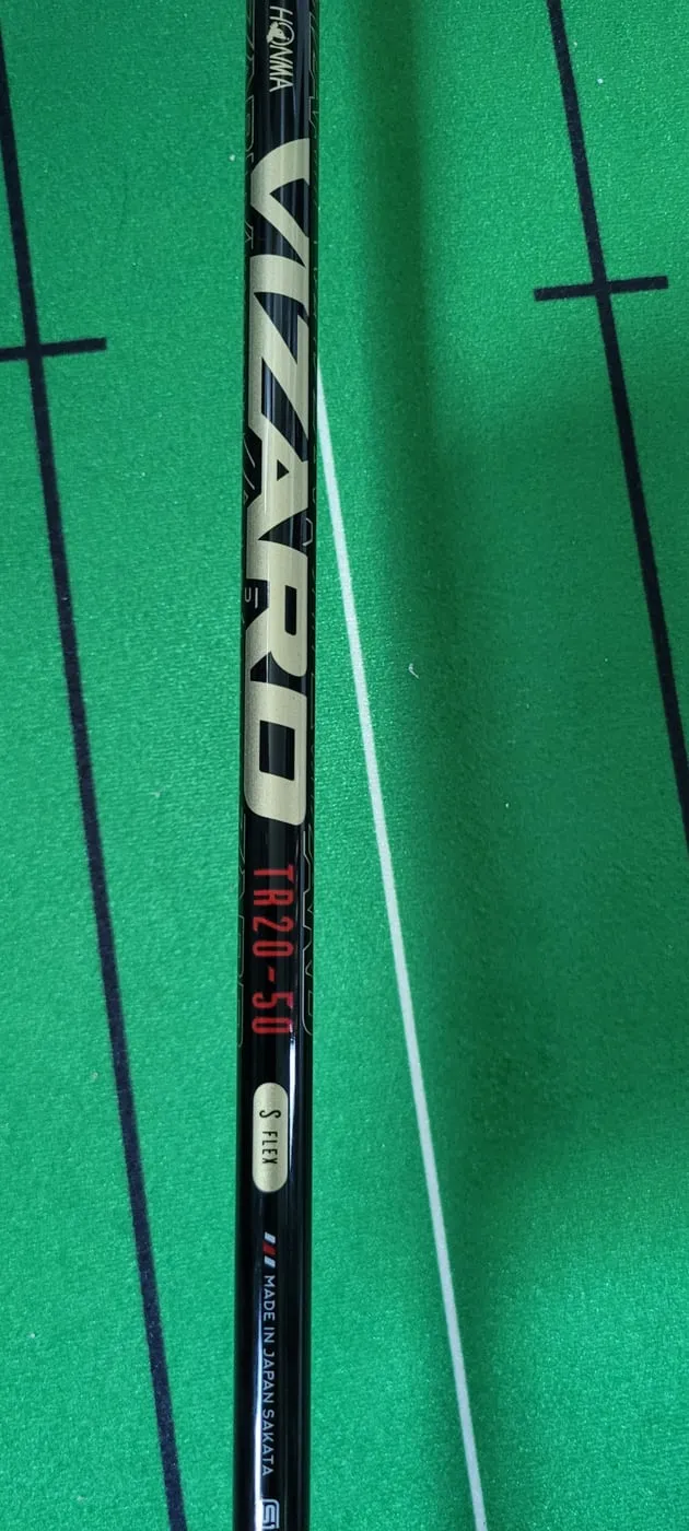 샤프트 라벨 확대. VIZARD, TR20-50, S FLEX, MADE IN JAPAN SAKATA